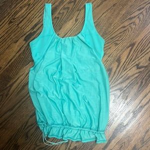 Lululemon well loved top.